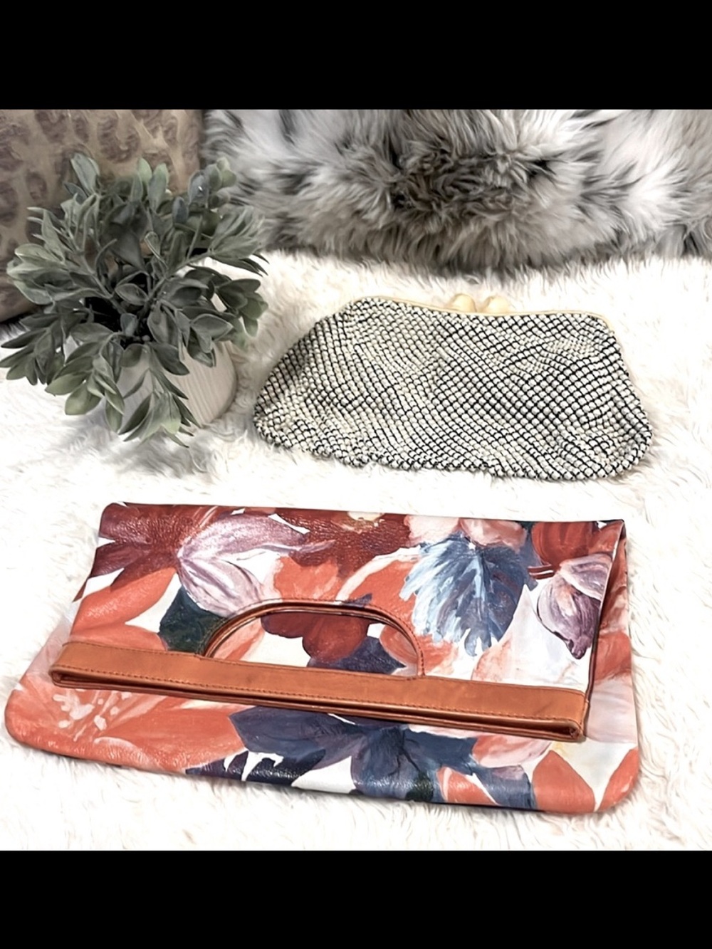 BUNDLE Maurizio Taiuti Floral Leather Fold Clutch Cream Aluminum Mesh Clutch Bag